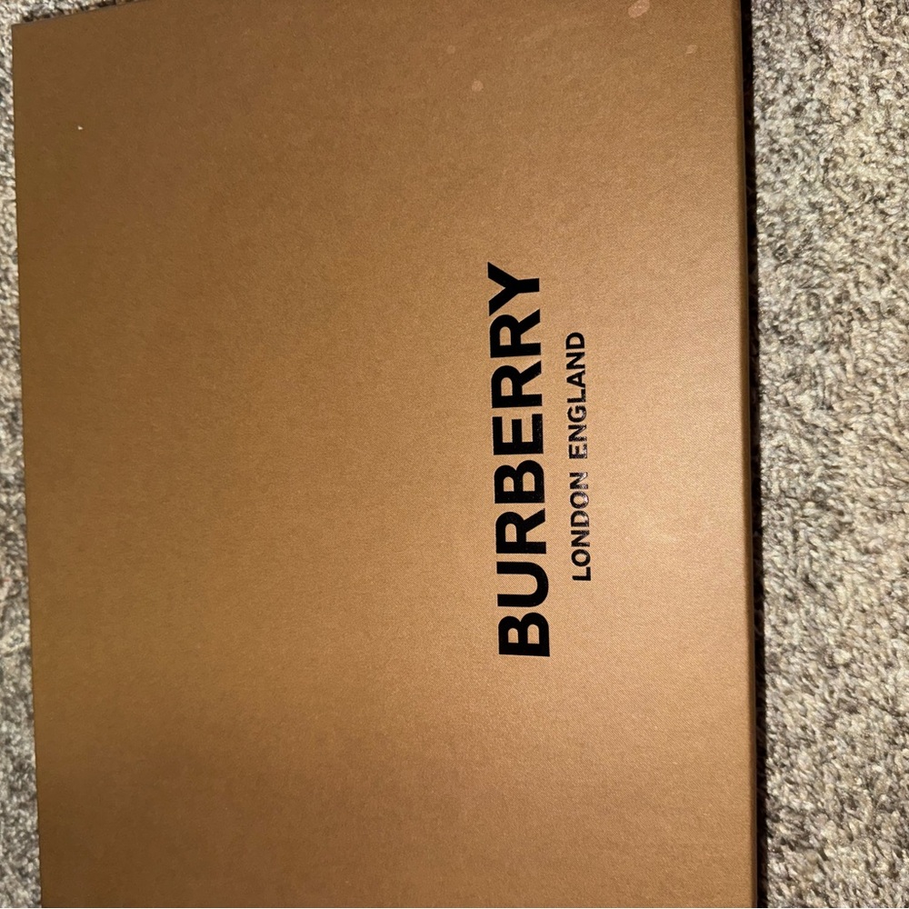 Burberry Tan Gift Box